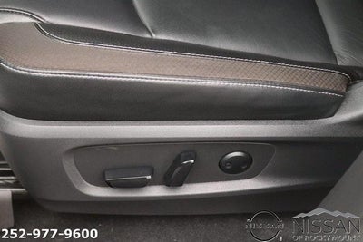 2022 Nissan Pathfinder SL 4WD