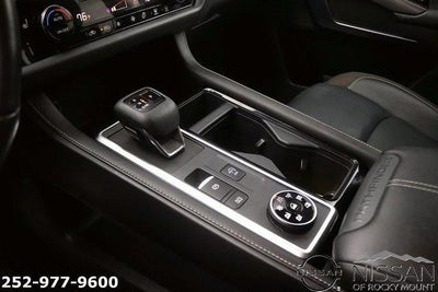 2022 Nissan Pathfinder SL 4WD