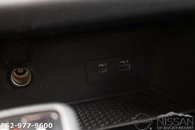 2022 Nissan Pathfinder SL 4WD