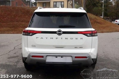2022 Nissan Pathfinder SL 4WD