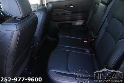 2026 Nissan Pathfinder SL 4WD