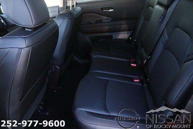 2026 Nissan Pathfinder SL 4WD