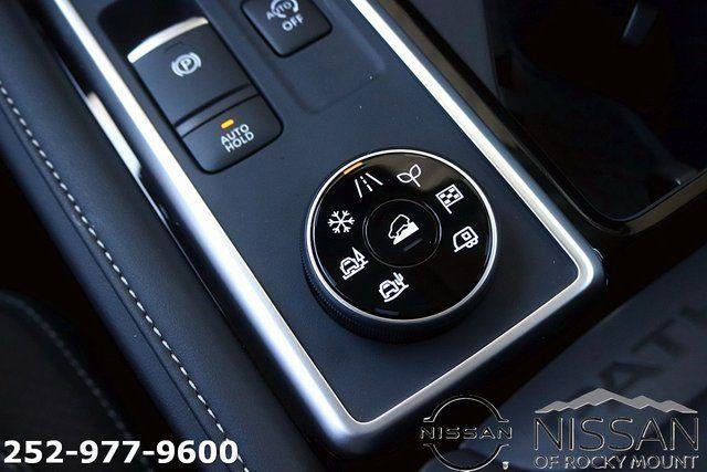 2026 Nissan Pathfinder SL 4WD