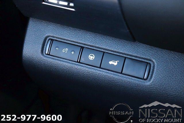 2026 Nissan Pathfinder SL 4WD