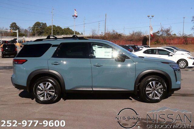 2026 Nissan Pathfinder SL 4WD