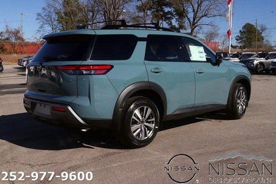 2026 Nissan Pathfinder SL 4WD