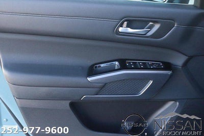 2026 Nissan Pathfinder SL 4WD