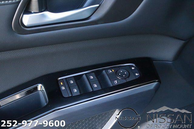 2026 Nissan Pathfinder SL 4WD