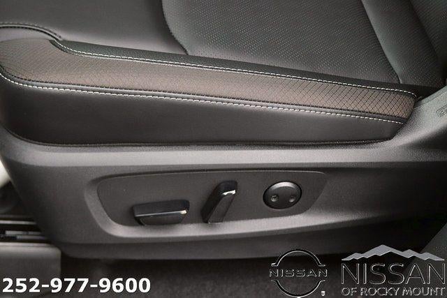 2026 Nissan Pathfinder SL 4WD