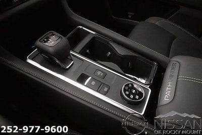 2026 Nissan Pathfinder SL 4WD