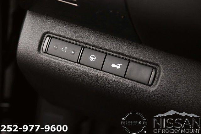 2026 Nissan Pathfinder SL 4WD