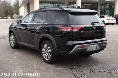 2026 Nissan Pathfinder SL 4WD