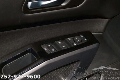 2026 Nissan Pathfinder SL 2WD