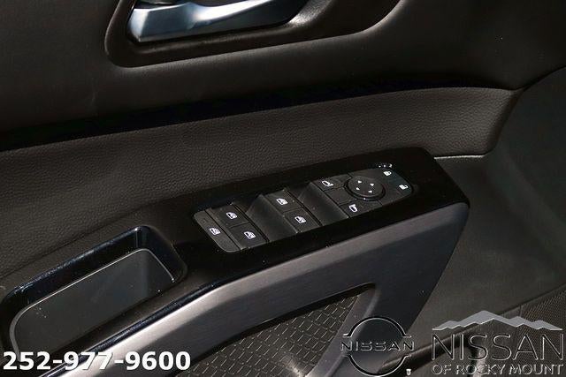 2026 Nissan Pathfinder SL 2WD