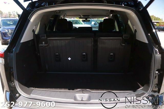 2026 Nissan Pathfinder SL 2WD