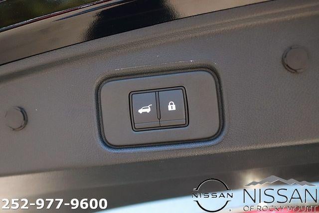 2026 Nissan Pathfinder SL 2WD