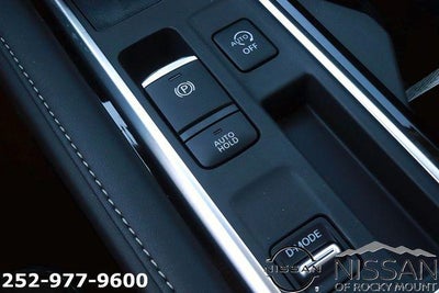 2026 Nissan Pathfinder SL 2WD