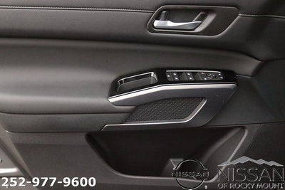 2026 Nissan Pathfinder SL 4WD