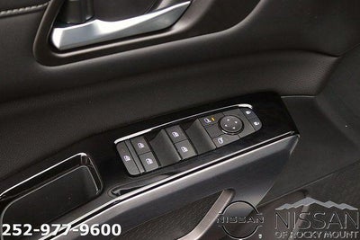 2026 Nissan Pathfinder SL 4WD