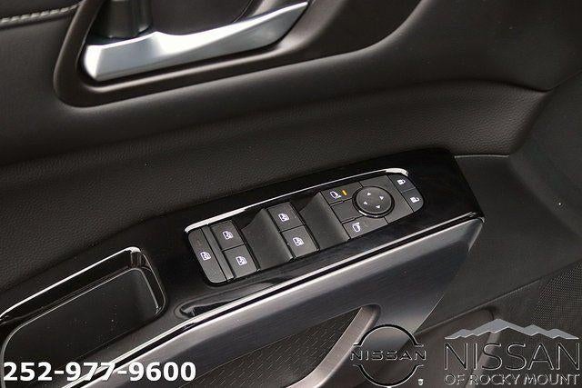 2026 Nissan Pathfinder SL 4WD