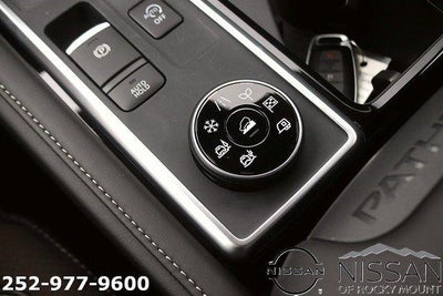 2026 Nissan Pathfinder SL 4WD