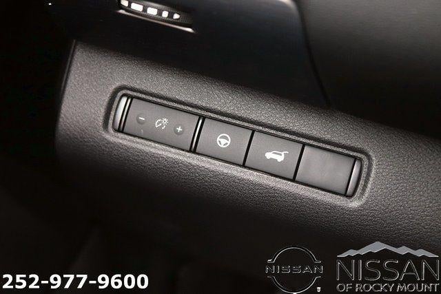 2026 Nissan Pathfinder SL 4WD