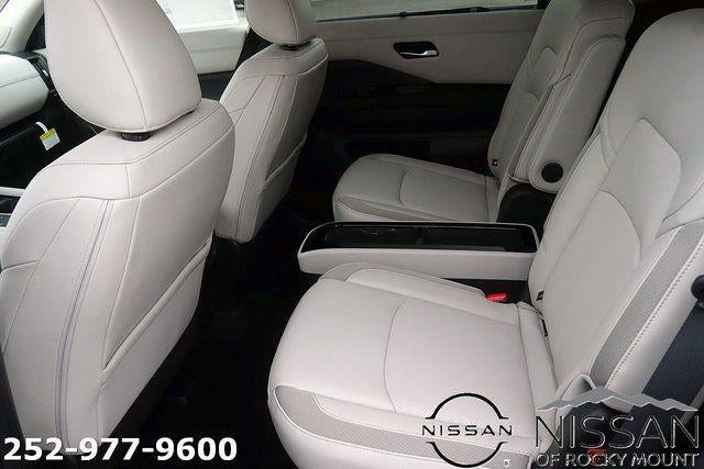 2026 Nissan Pathfinder SL 4WD