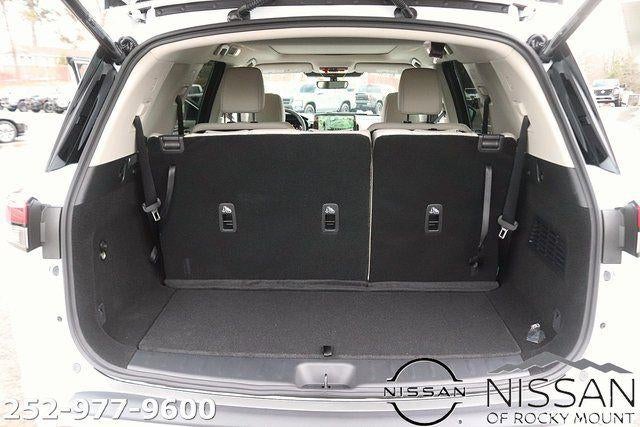 2026 Nissan Pathfinder SL 4WD