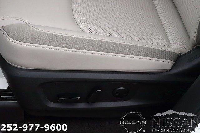 2026 Nissan Pathfinder SL 4WD