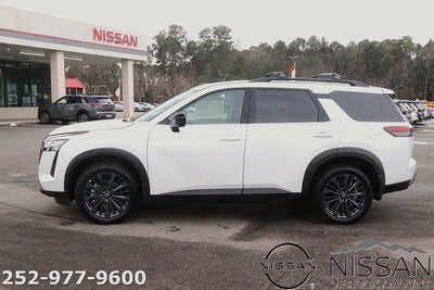 2026 Nissan Pathfinder SL 4WD