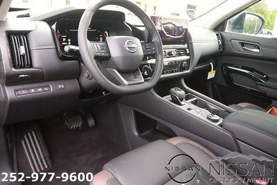 2026 Nissan Pathfinder Platinum 4WD
