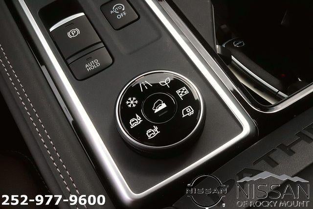 2026 Nissan Pathfinder Platinum 4WD
