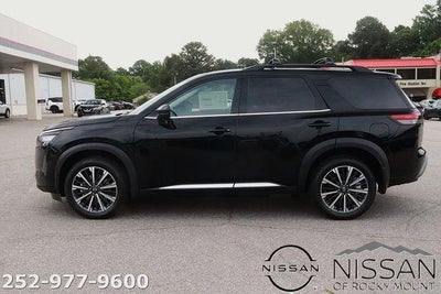 2026 Nissan Pathfinder Platinum 4WD