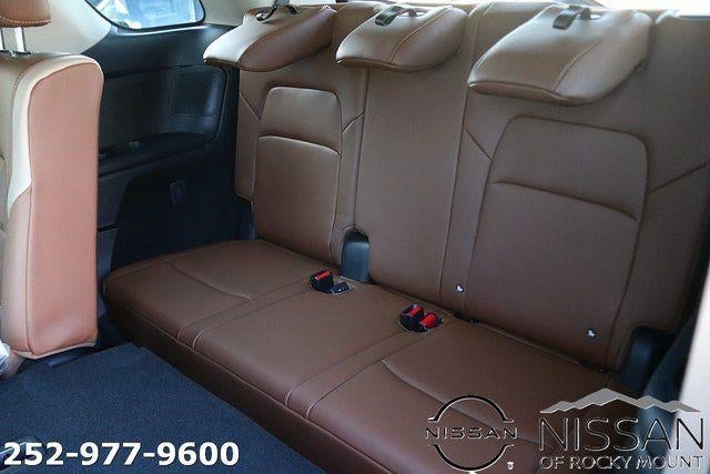 2026 Nissan Pathfinder Platinum 4WD