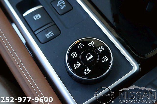 2026 Nissan Pathfinder Platinum 4WD