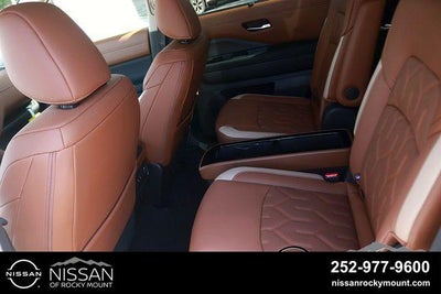 2026 Nissan Pathfinder Platinum 4WD