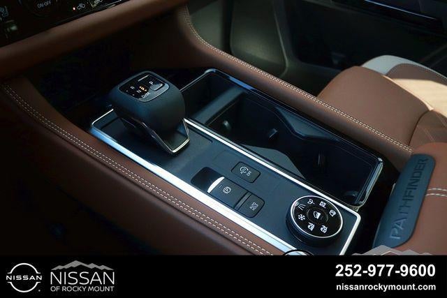 2026 Nissan Pathfinder Platinum 4WD