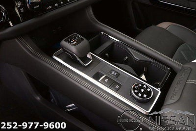 2026 Nissan Pathfinder Platinum 4WD