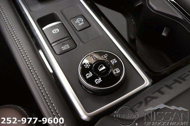 2026 Nissan Pathfinder Platinum 4WD