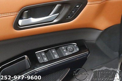 2026 Nissan Pathfinder Platinum 2WD