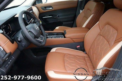 2026 Nissan Pathfinder Platinum 2WD