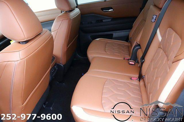 2026 Nissan Pathfinder Platinum 2WD