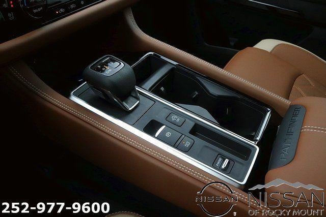 2026 Nissan Pathfinder Platinum 2WD