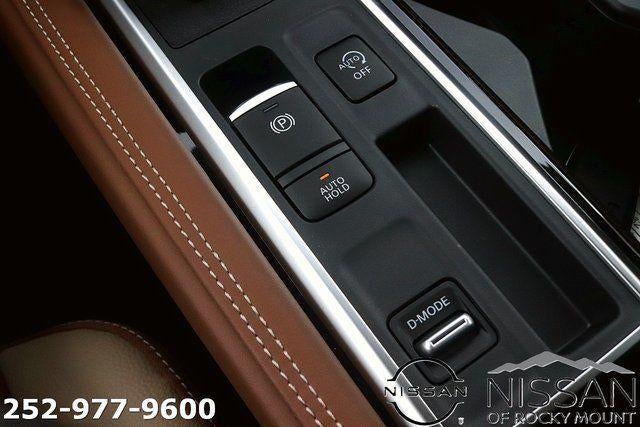 2026 Nissan Pathfinder Platinum 2WD