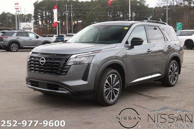 2026 Nissan Pathfinder Platinum 2WD