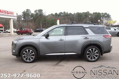 2026 Nissan Pathfinder Platinum 2WD