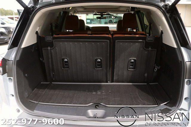 2026 Nissan Pathfinder Platinum 2WD