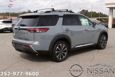 2026 Nissan Pathfinder Platinum 2WD