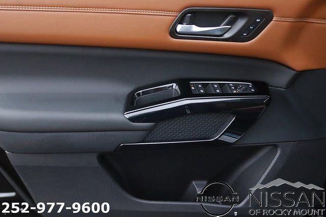 2026 Nissan Pathfinder Platinum 2WD