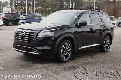 2026 Nissan Pathfinder Platinum 2WD